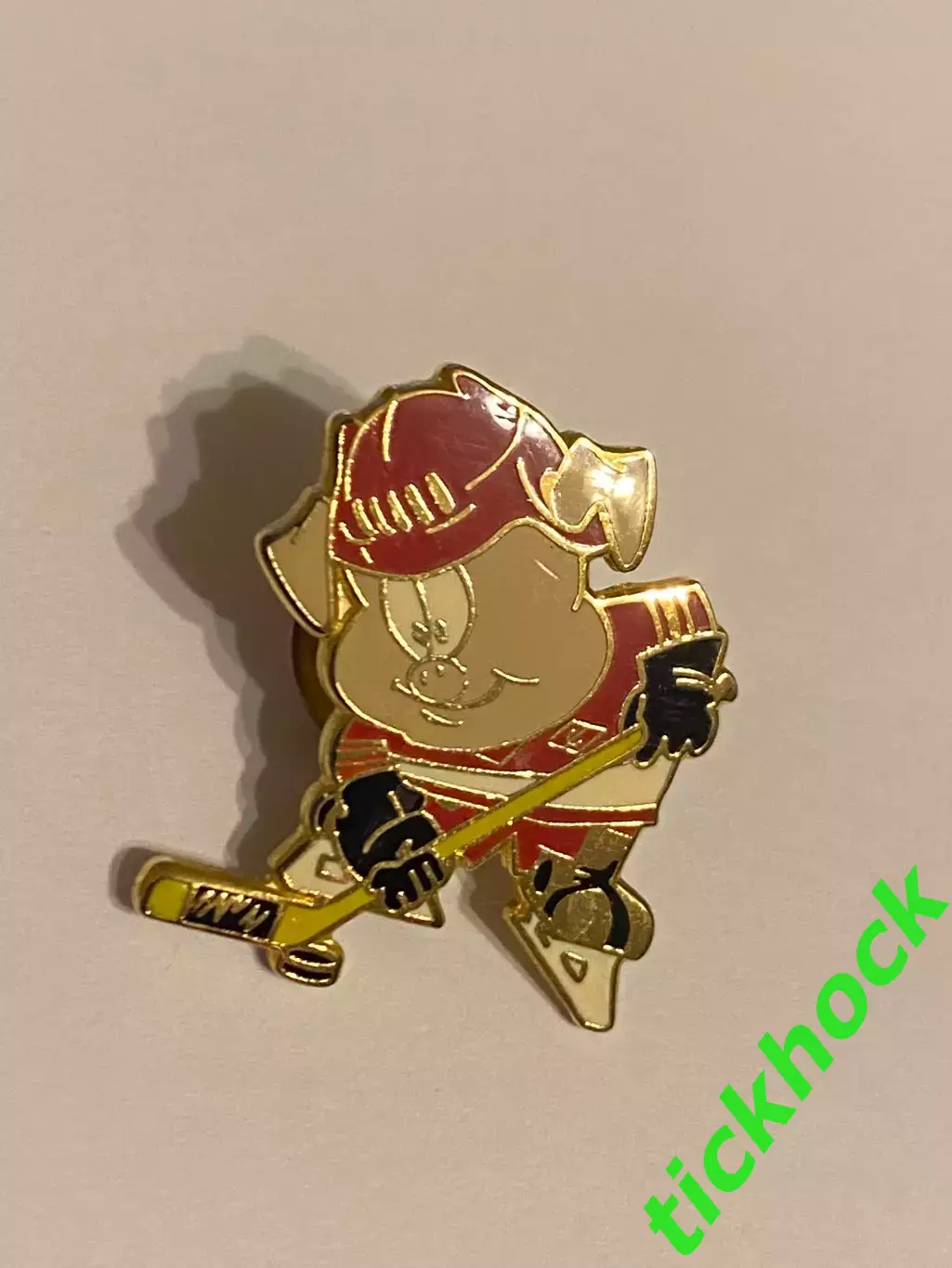 ХК СПАРТАК Москва. значок Хоккеист