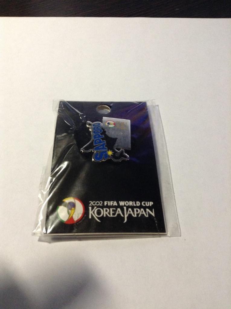 Официальный значок № 6 Чемпионат Мира 2002 == Корея Япония- SY//