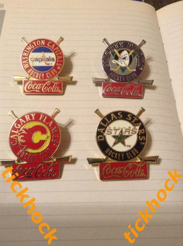 Coca Cola спонсор НХЛ -- набор из 4 значков Калгари, Анахайм, Даллас, Вашингтон 2