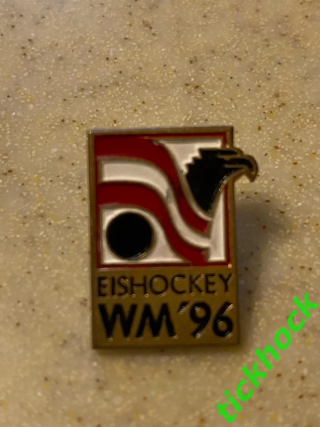 официальный значок_ Чемпионат мира по хоккею с шайбой 1996 год. Австрия.