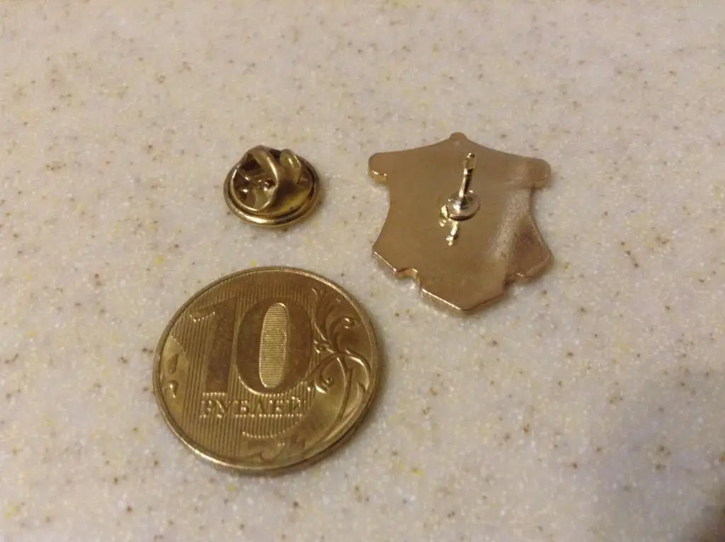 ХК СПАРТАК Москва - год основания 1946 / памятный значок 2