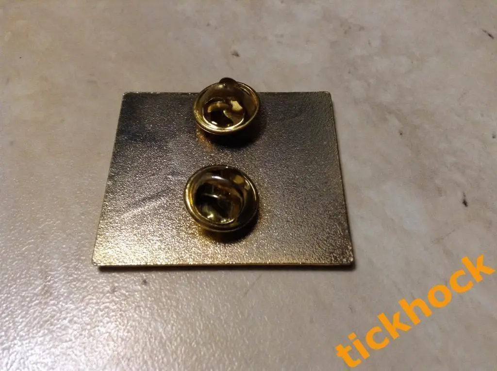 значок с ошибкой ФК СПАРТАК Москва - чемпион РОССИИ 2016-2107 ( вместо 2017) 2