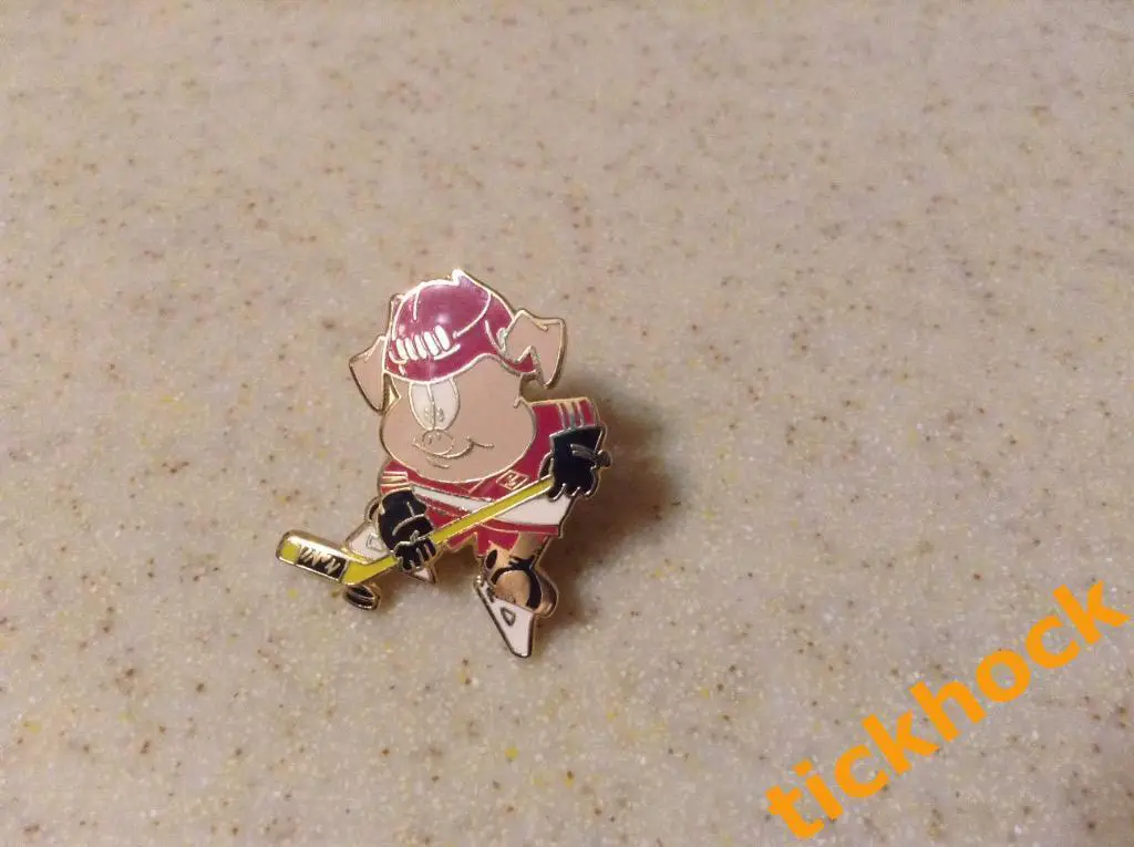 ХК СПАРТАК Москва. значок Хоккеист 1