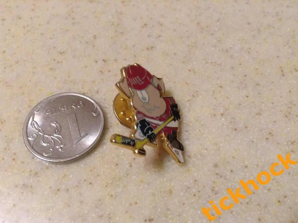 ХК СПАРТАК Москва. значок Хоккеист 2