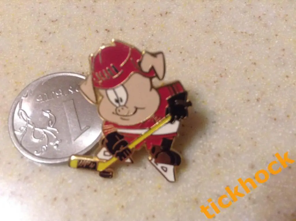 ХК СПАРТАК Москва. значок Хоккеист