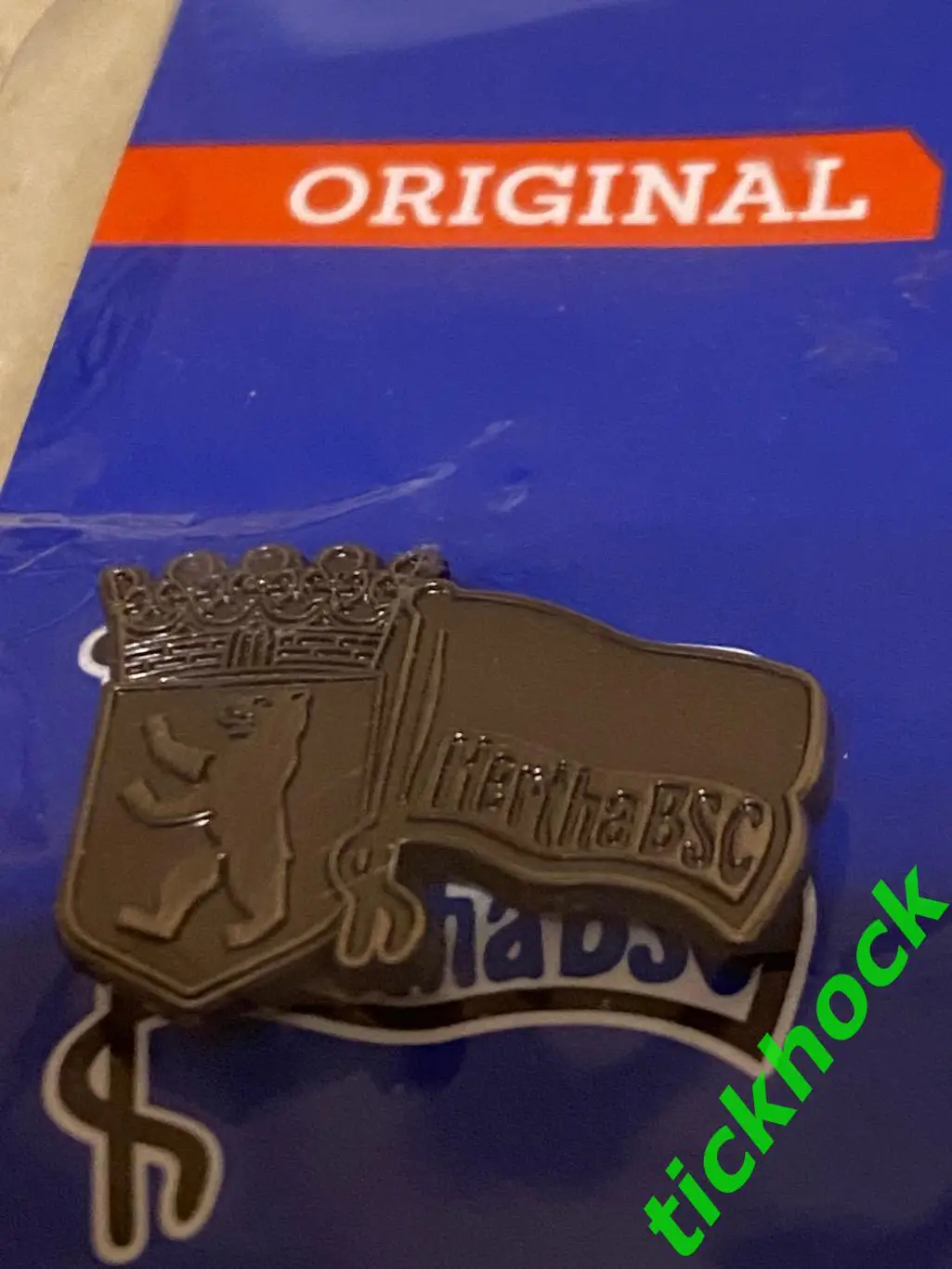 Герта Берлин Германия -офиц. значок в фирм. упаковке 2