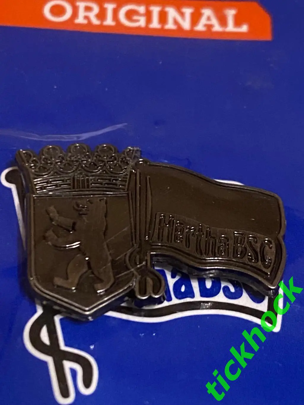 Герта Берлин Германия -офиц. значок в фирм. упаковке 3