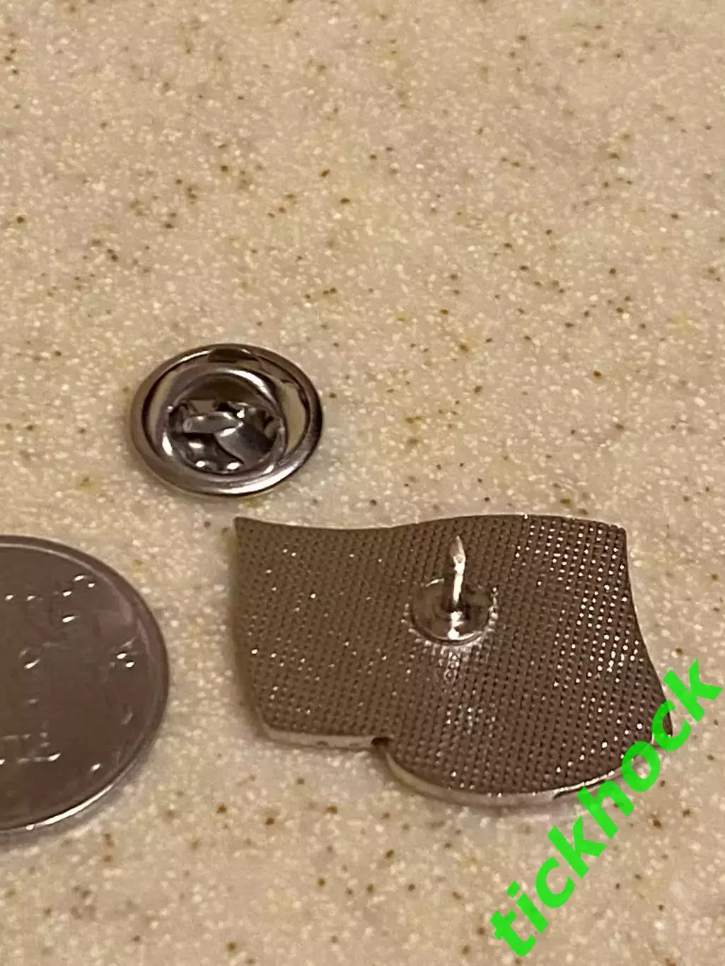 Италия - (сборная) -- чемпионат мира по хоккею 2000 - -значок из набора 2