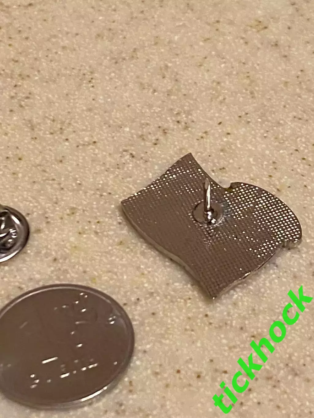 Швеция - (сборная) -- чемпионат мира по хоккею 2000 - -значок из набора 2