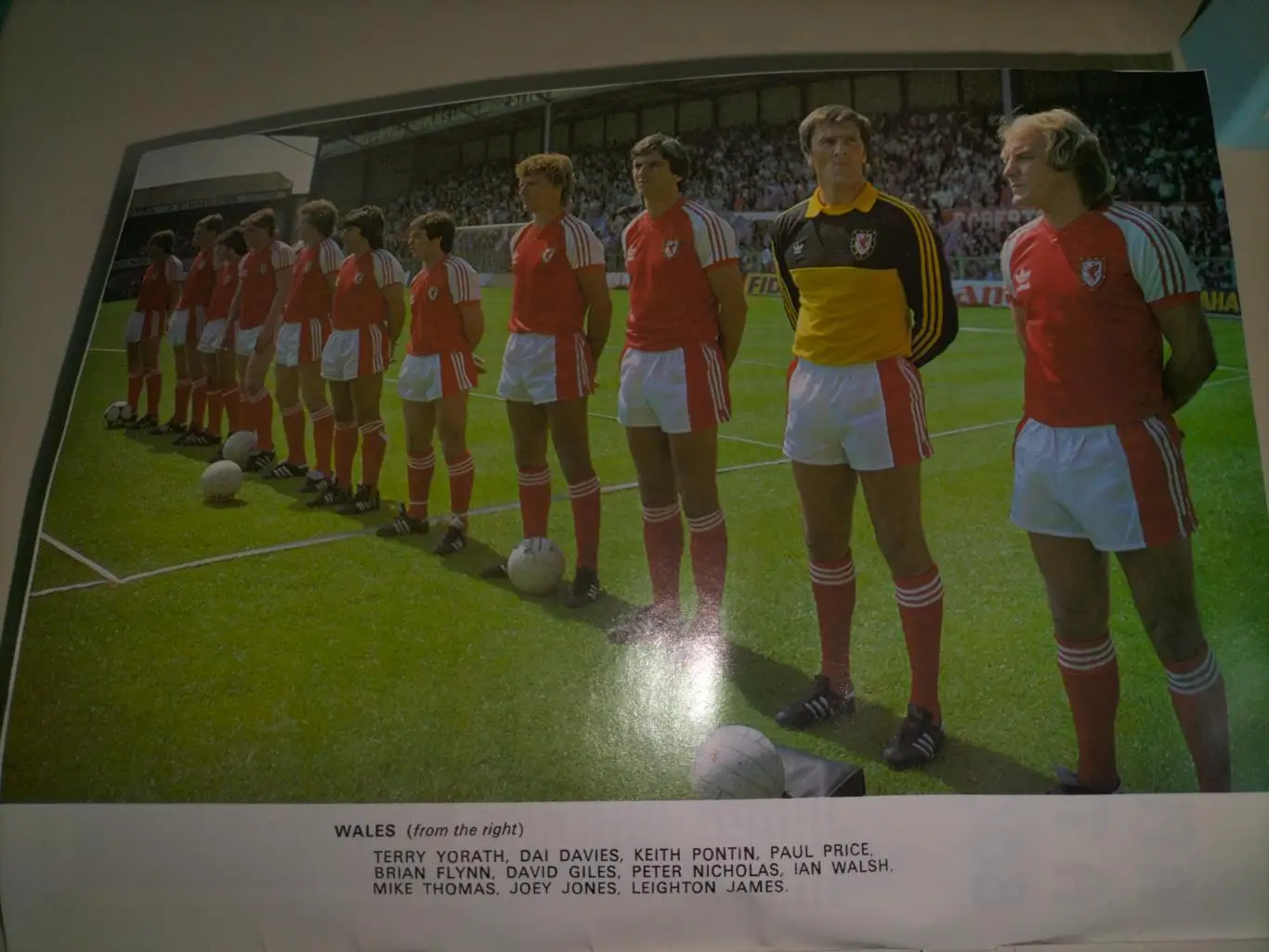 WALES - U.S.S.R 1981 3