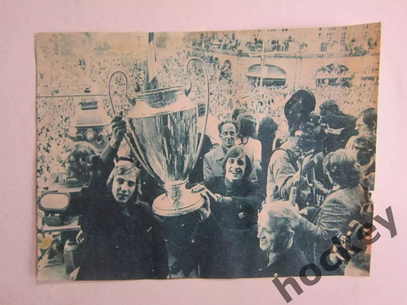 Вырезка. Футбол. Фото 587.