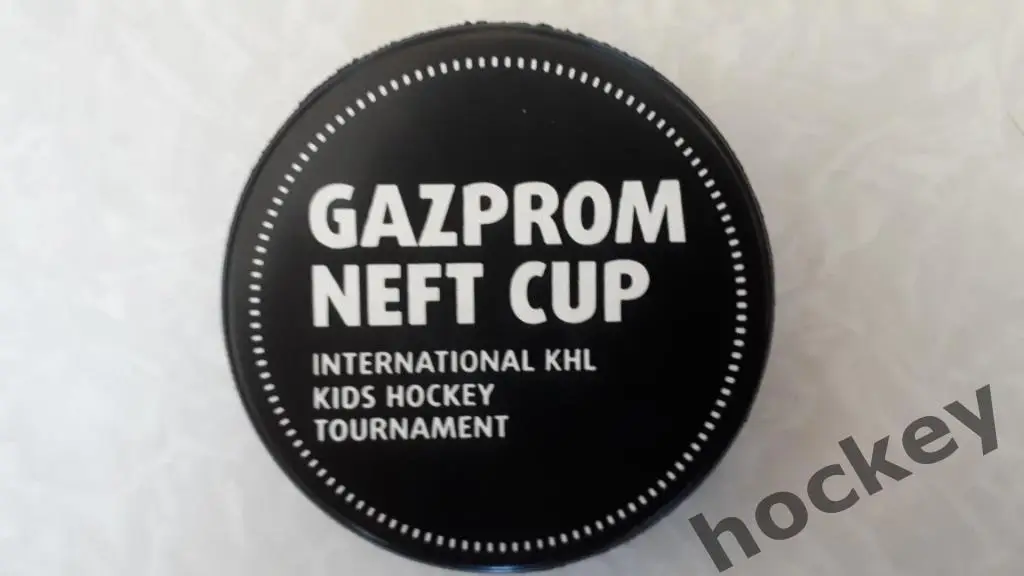 Программа-буклет-фотоальбом + шайба Кубок Газпромнефти (2019 год, Сочи) 5