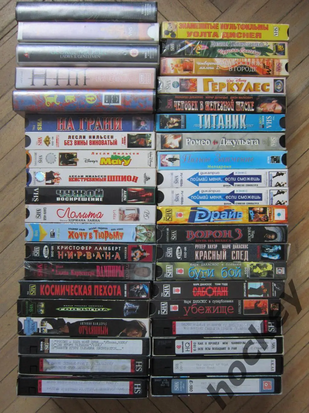 Видеокассеты с записью. От 100 р за кассету...