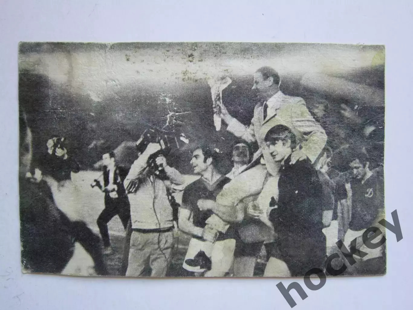 Вырезка. Футбол. Фото 228. Лев Яшин с Кубком