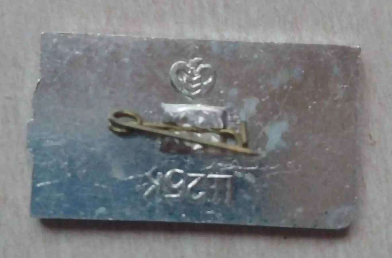 знак ЗНАЧОК автомобиль ЧАЙКА 1959 ГАЗ 13 1