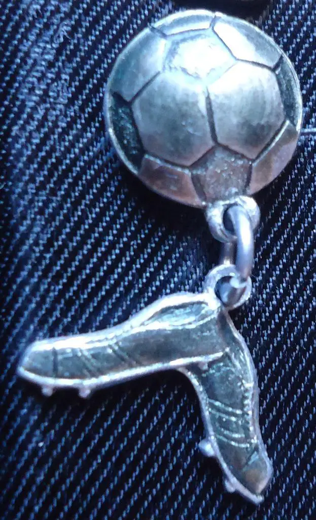 Знак: футбол