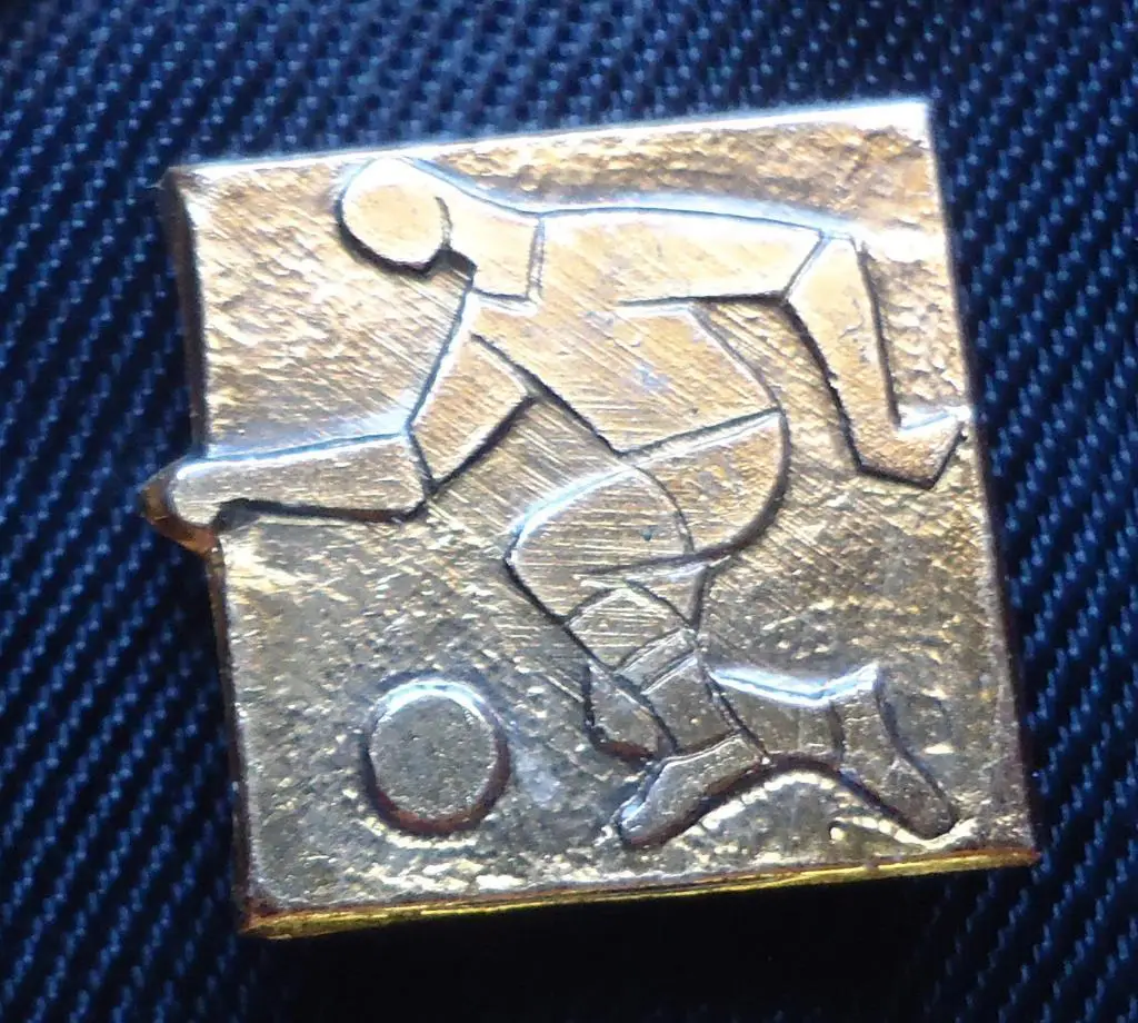 Знак: футбол