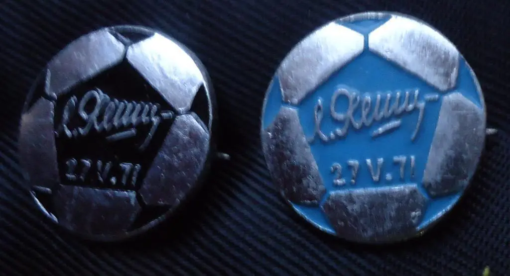 2 Знака: Динамо Москва Лев Яшин