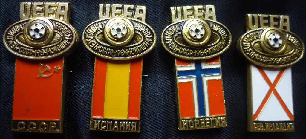 4 Знака:UEFA Чемпионат по футболу среди юношей-СССР 1984