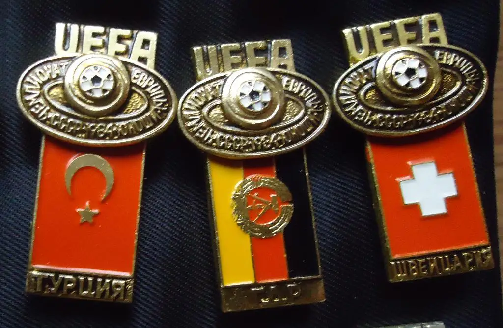 3 Знака:UEFA Чемпионат по футболу среди юношей-СССР 1984