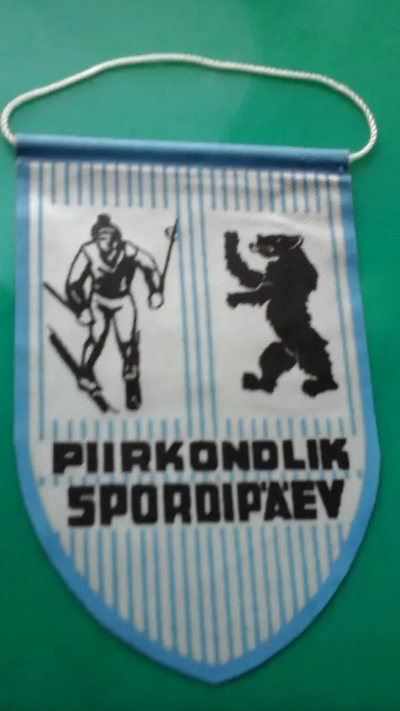 Вымпел Эстония.