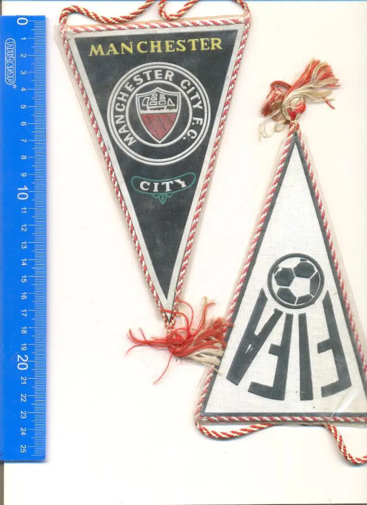 Вымпел Манчестер Сити. Польское производство.