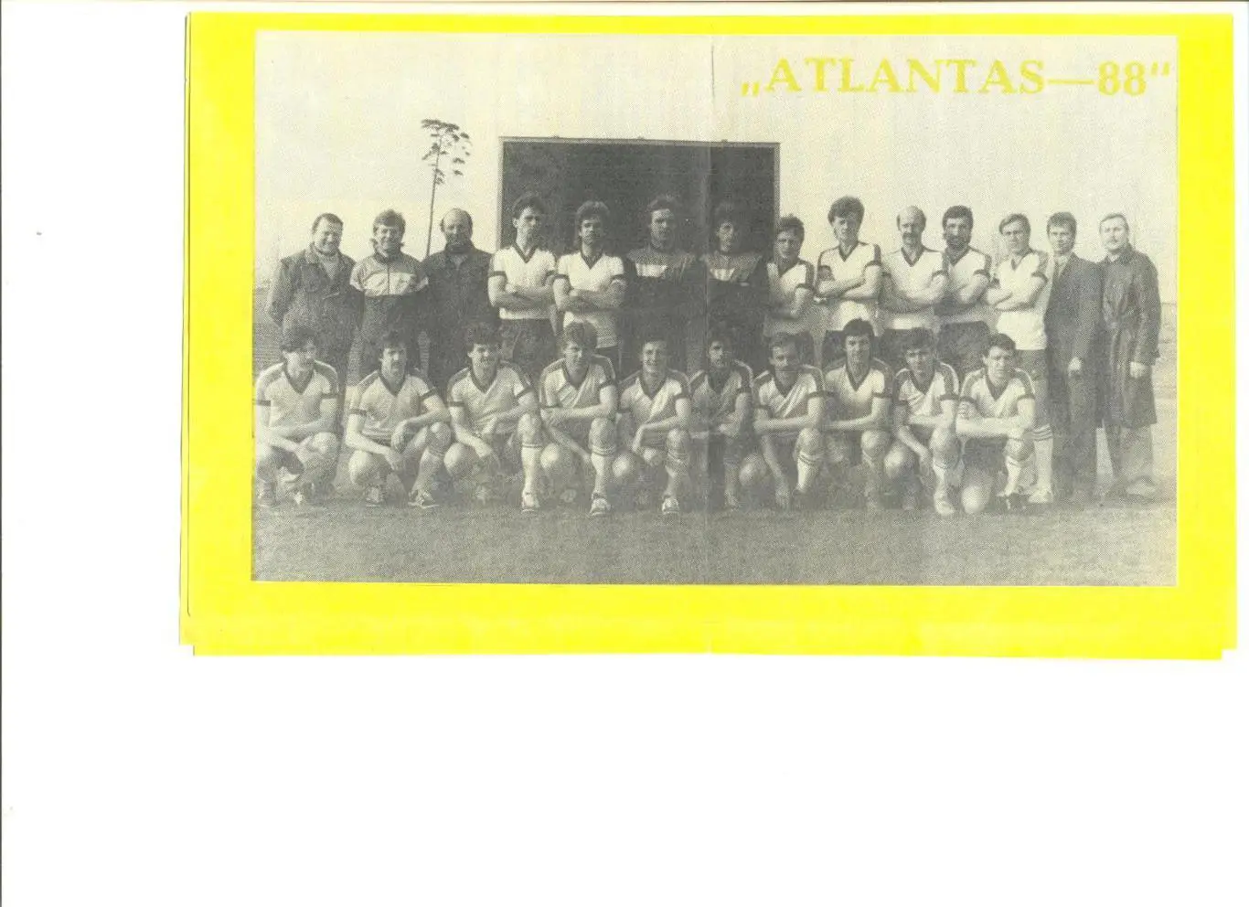 Буклет Клайпеда - 1988 г. 8 стр. (Состав и фото игроков, статистика команды).