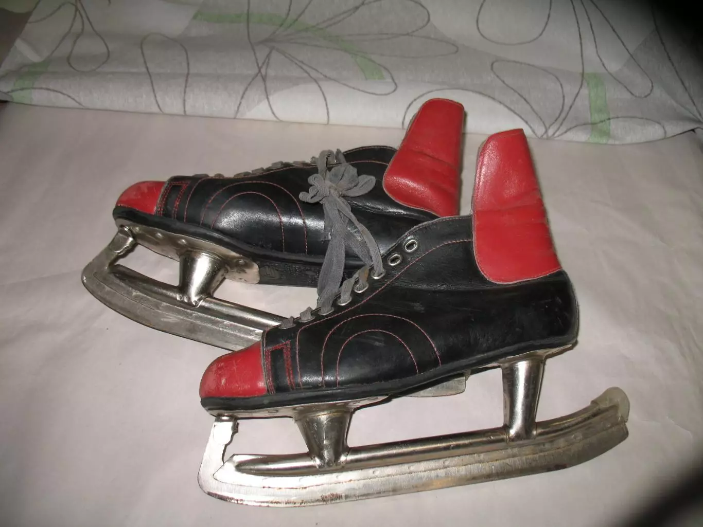 Советские коньки (ретро)