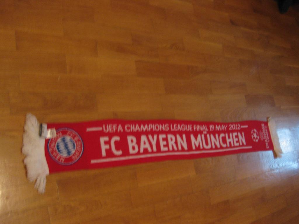 шарф - спорт - футбол - Бавария - Мюнхен - Лига Чемпионов - команда - фанат 2