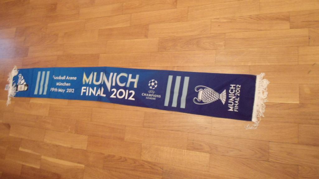 шарф - роза - футбол - Лига чемпионов - финал - 2012 - Бавария - Мюнхен - Челси 5