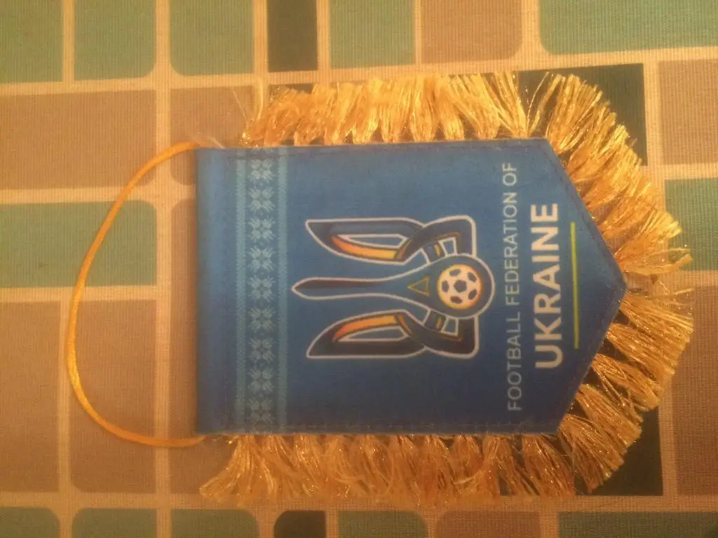 вымпел - авто формат -футбол - Україна - федерация -официальний