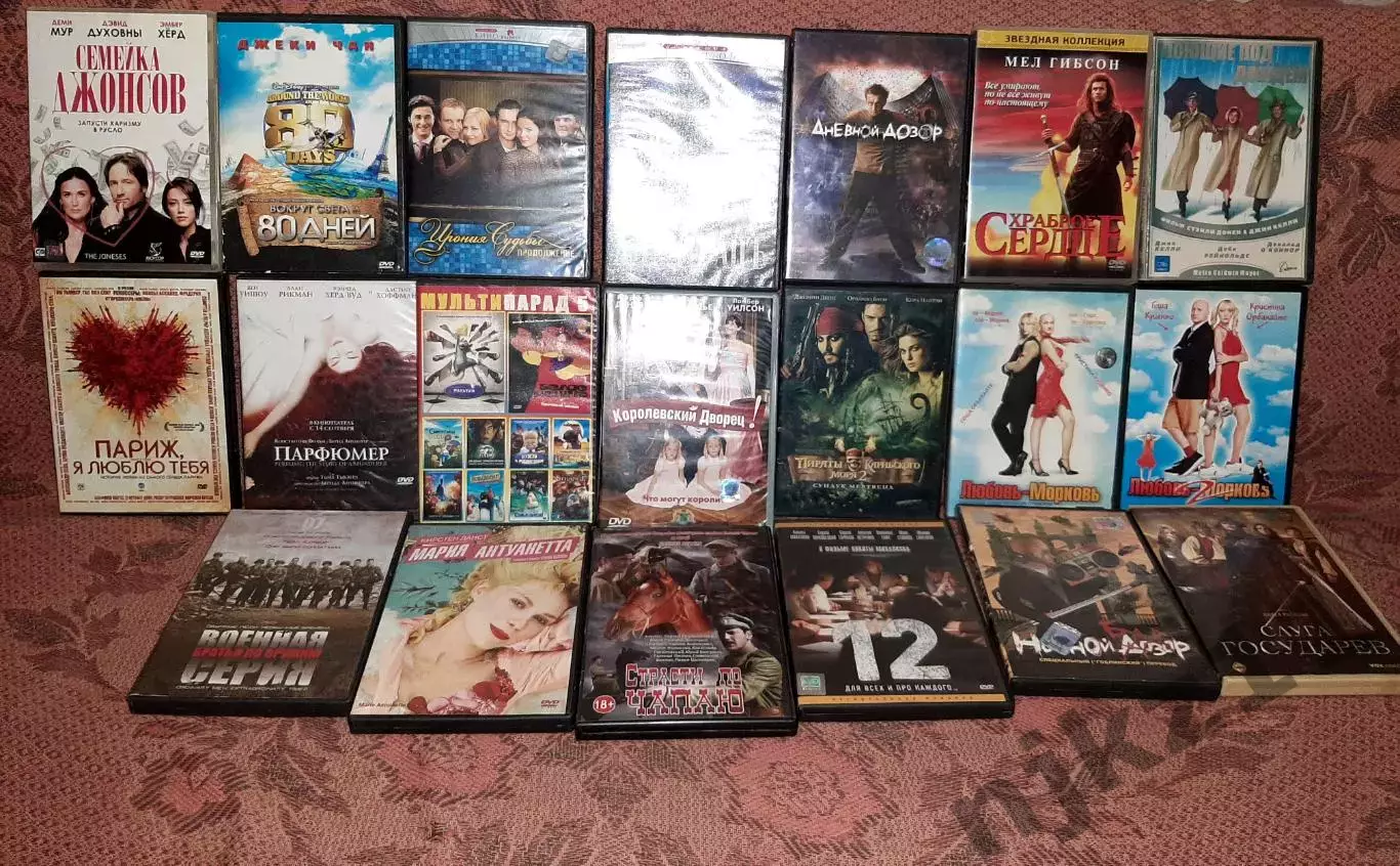 20 dvd дисков фильмов мультфильмов разных, отдам дешево