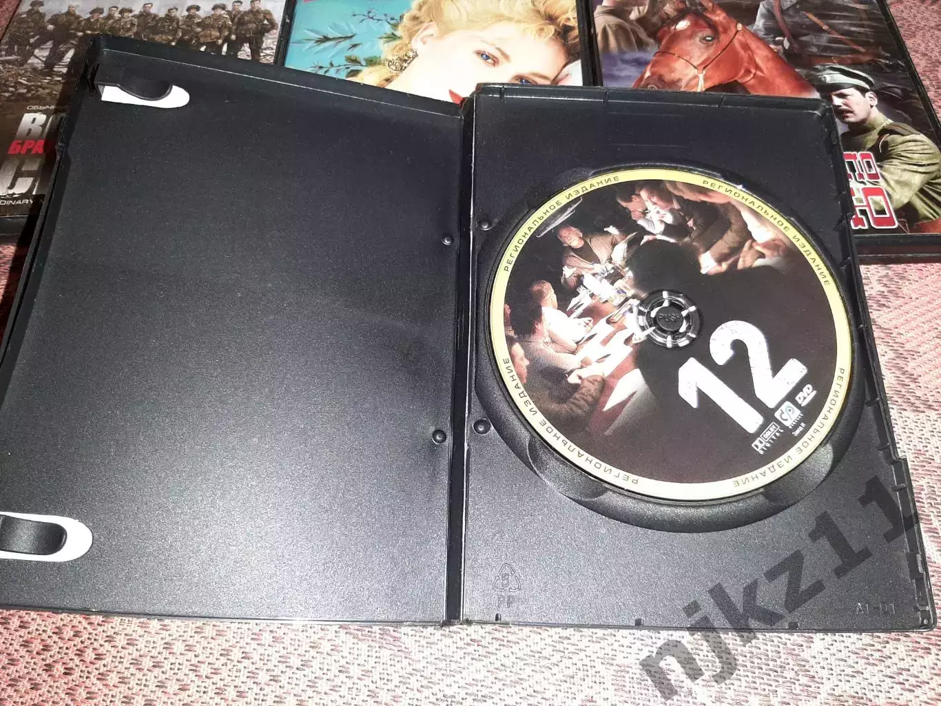 20 dvd дисков фильмов мультфильмов разных, отдам дешево 5