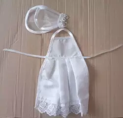 Платье для куклы белоснежное белое и еще какой-то фартучек