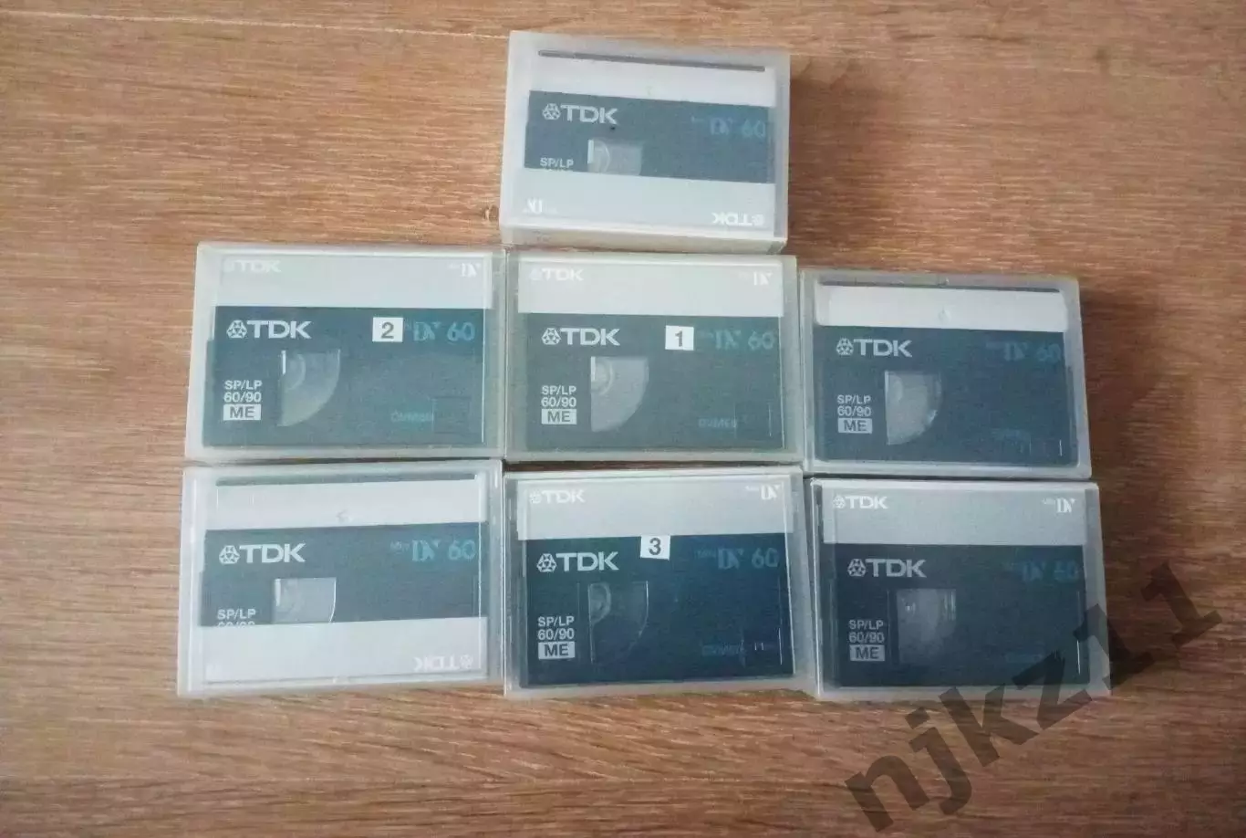 7 кассет TDK MiniDV для видеокамер одним лотом