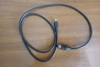 Кабель IEEE 1394 4pin - 6pin 1.5 метра для захвата видео со старых камер