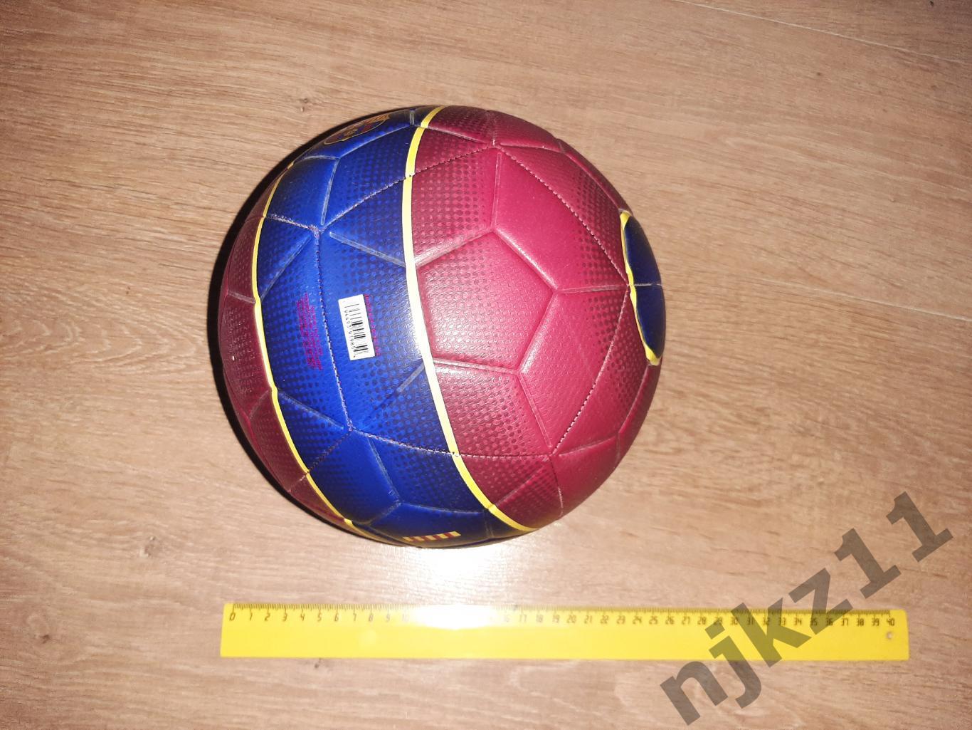 Профессиональный футбольный мяч Барселона Испания