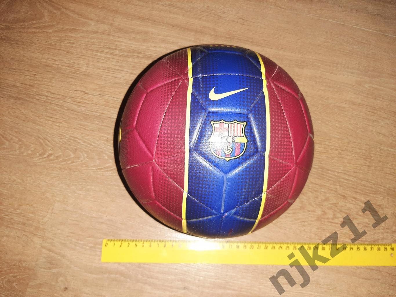 Профессиональный футбольный мяч Барселона Испания 1