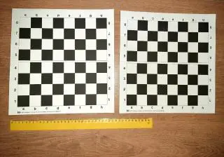 Доска для шахмат, шашек- картон