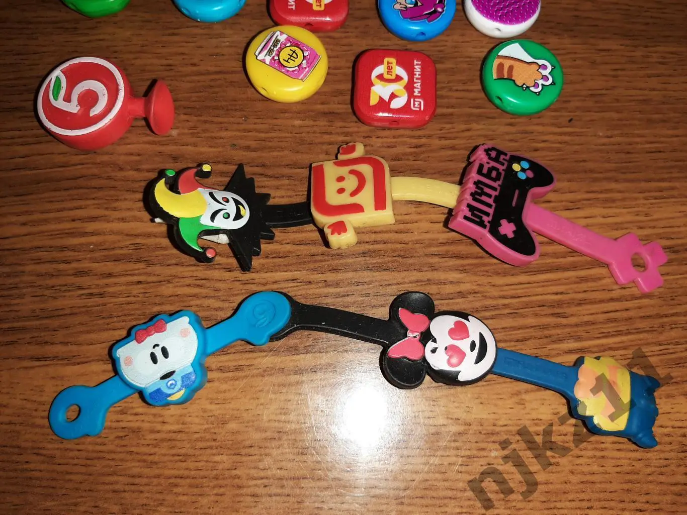 Скрепыши, магнит, пятерочка коллекционное 1