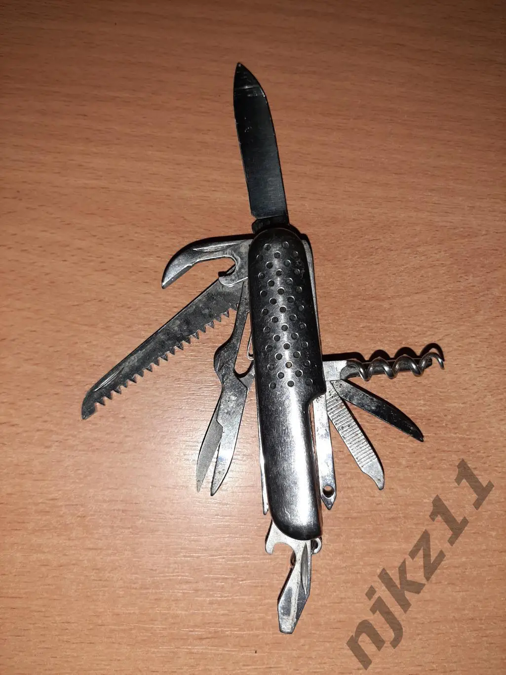 Нож складной универсальный Мультитул