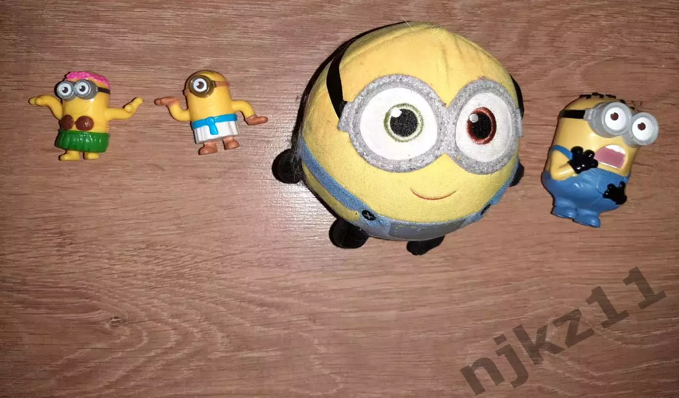 4 миньона (мягкий и коллекционные)