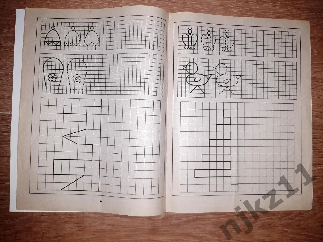 Копируем фигуры по клеточкам. Тетрадь чистая для дошкольников 2