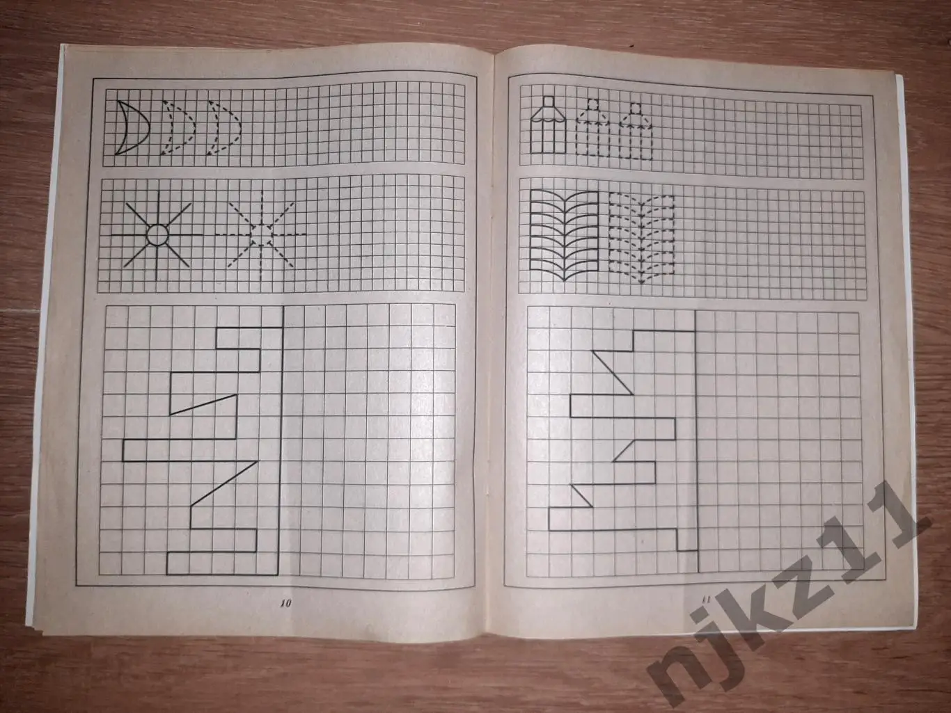 Копируем фигуры по клеточкам. Тетрадь чистая для дошкольников 3