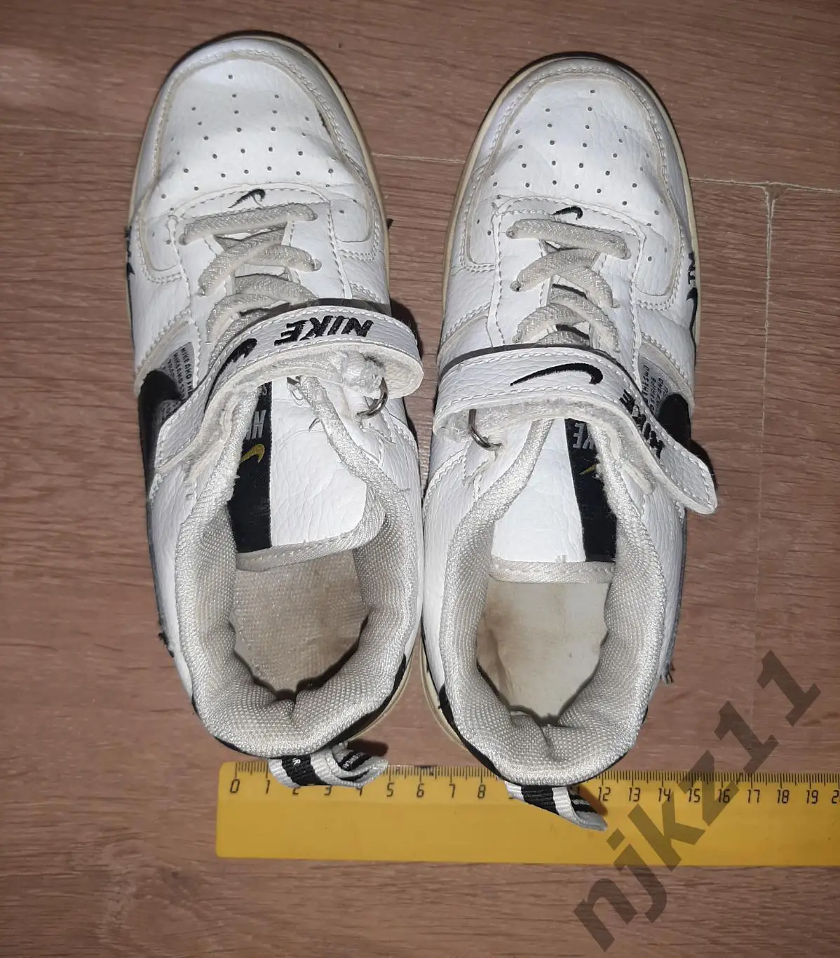 Детские кроссовки Nicke 33 размер по стельке 21,5 одеты пару раз оригинал