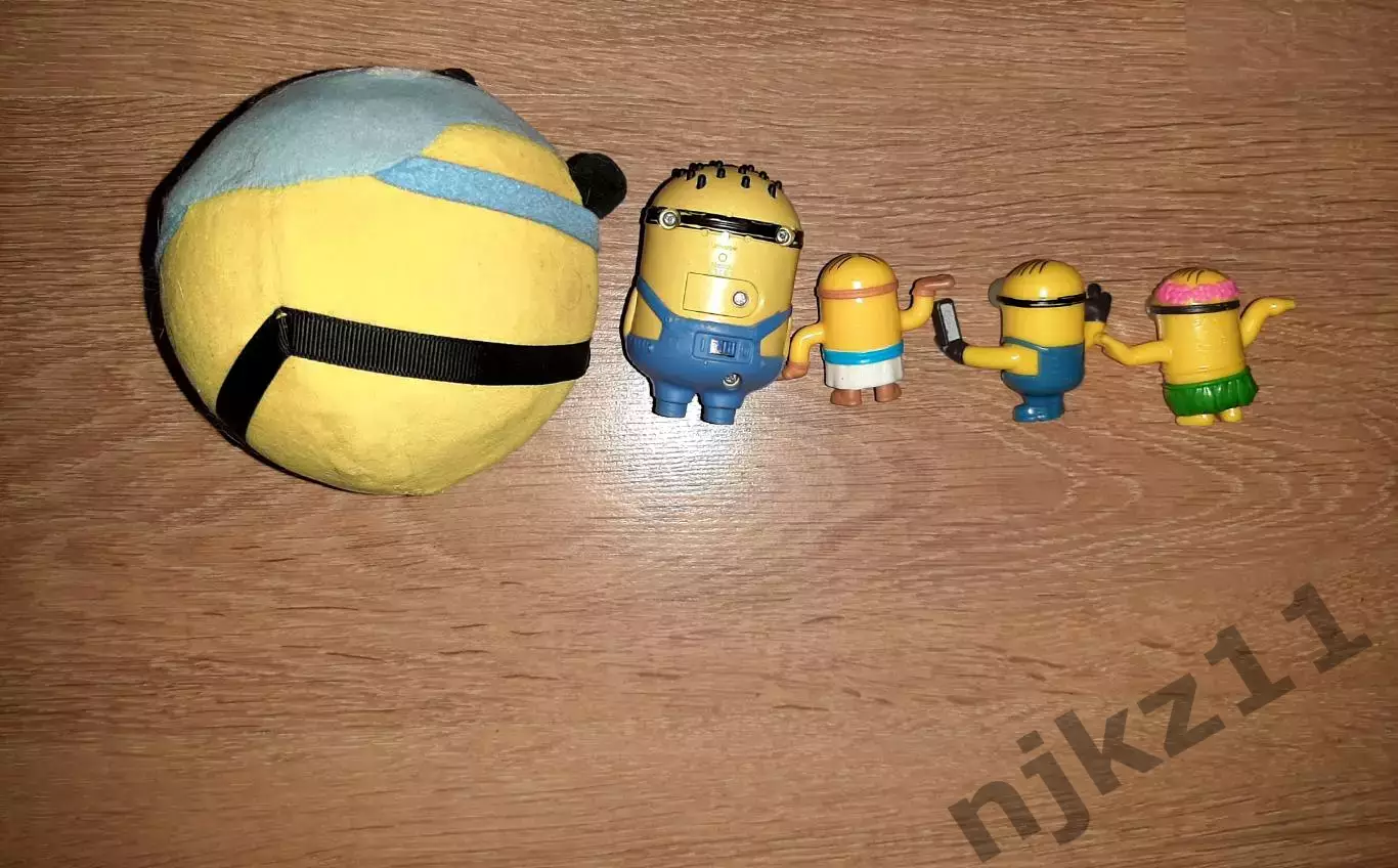 5 миньонов (мягкий и коллекционные) 1
