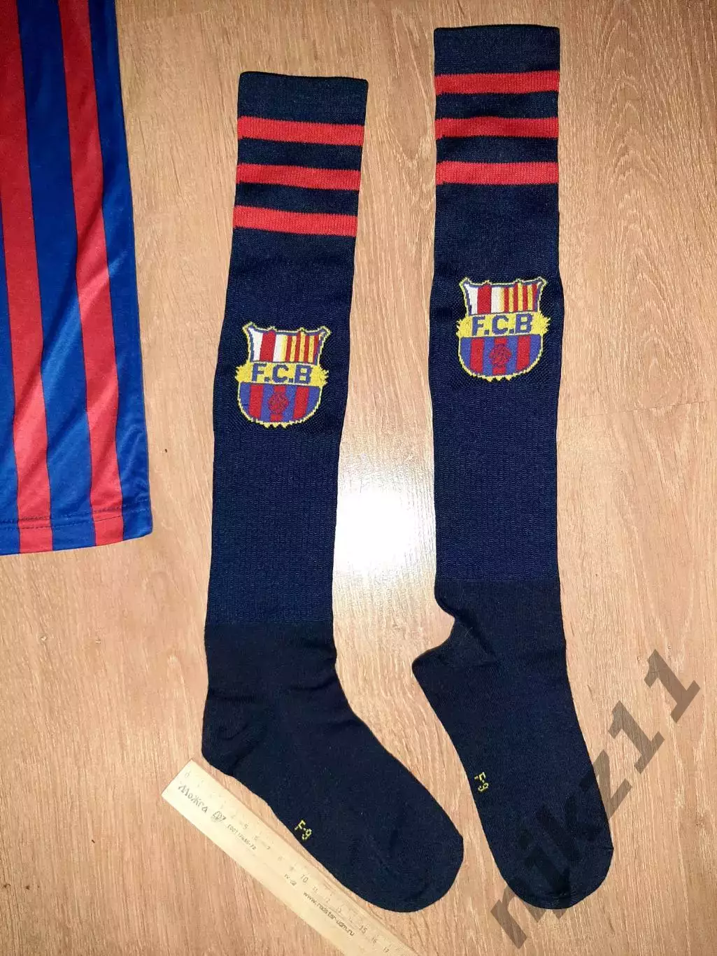 Футболка БАРСЕЛОНА XXL и гетры Барселона 3