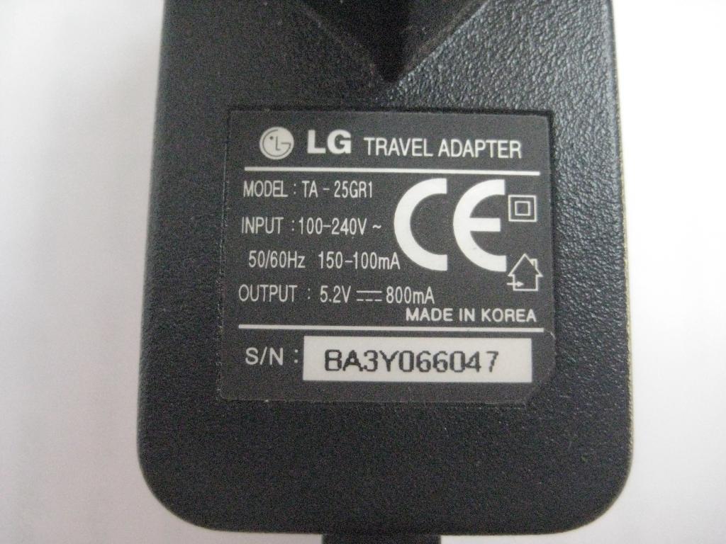 ЗАРЯДНОЕ УСТРОЙСТВО (адаптер) LG модель TA-25GR1. - 5,2 V; 800 mA 1