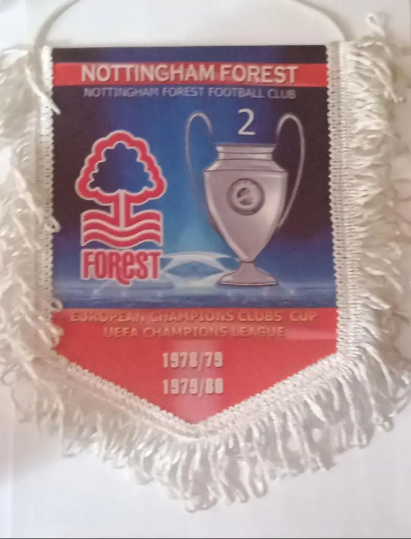 Нотингем Форест 2-х кратный обладатель КЕЧ