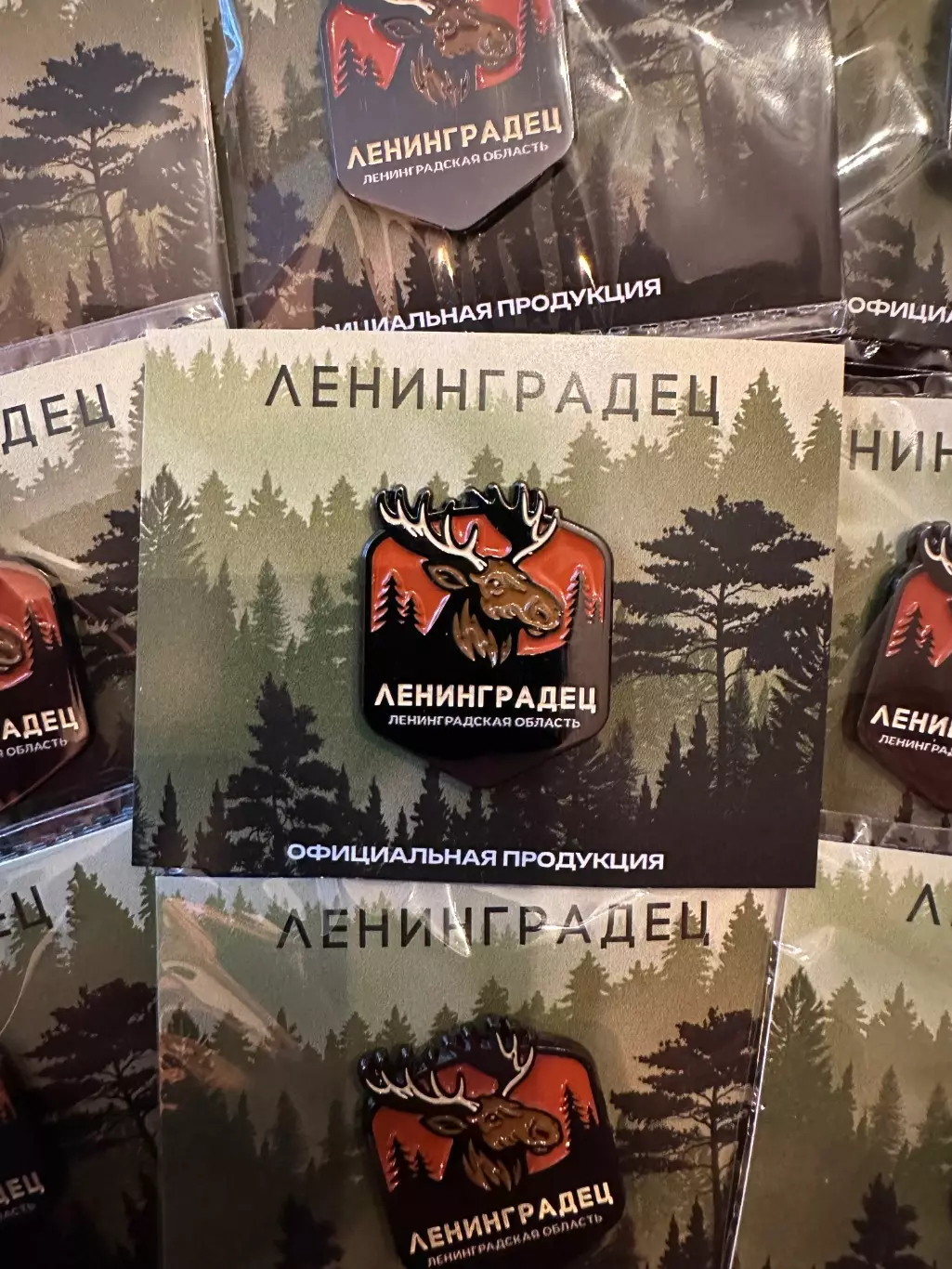 Официальный знак ФК Ленинградец (маскот)